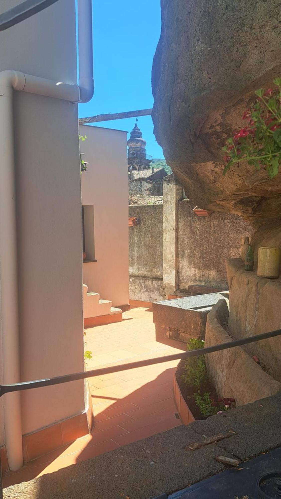 B&B Le Vie Del Borgo カスティリオーネ・ディ・シチーリア エクステリア 写真