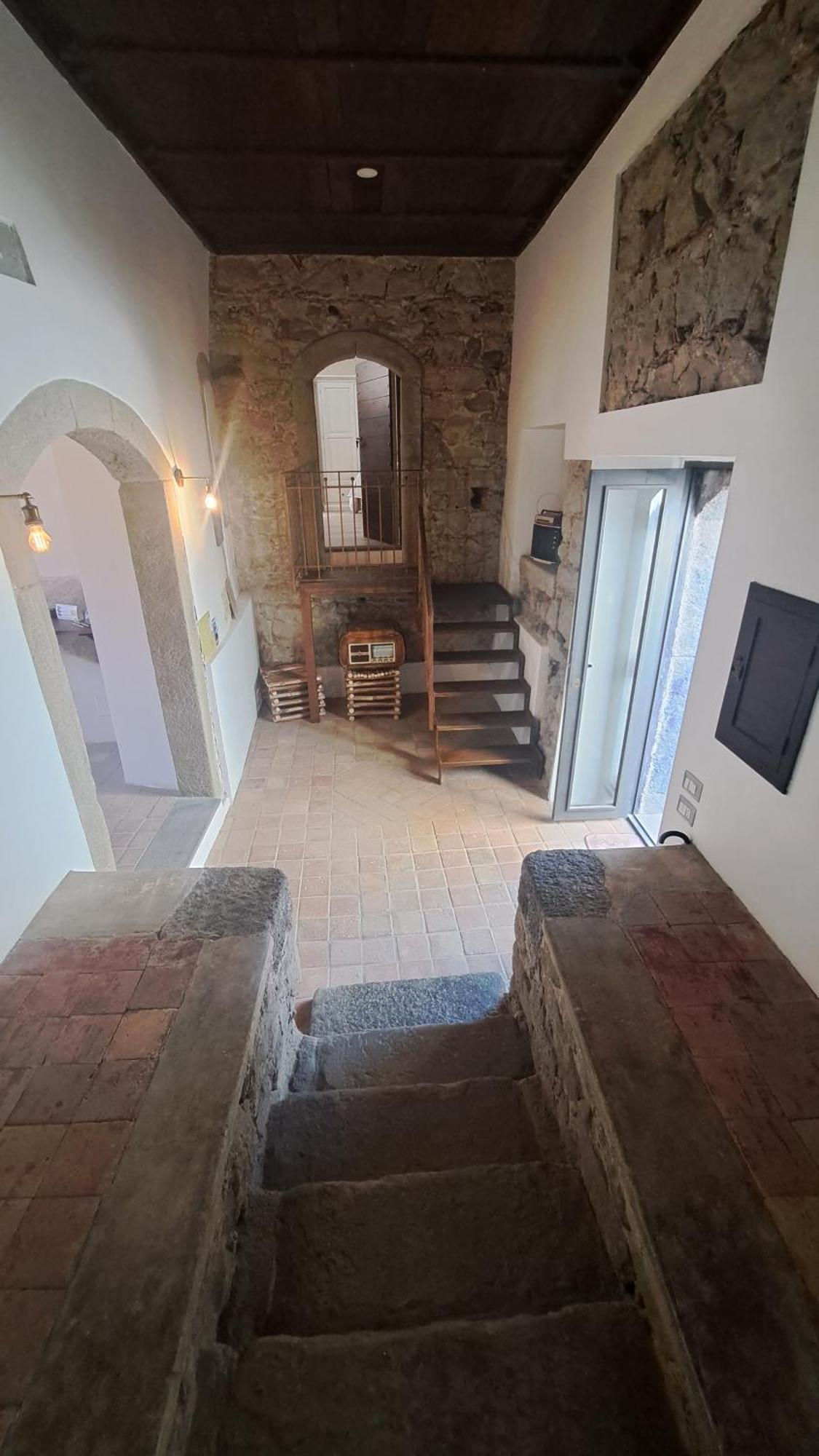 B&B Le Vie Del Borgo カスティリオーネ・ディ・シチーリア エクステリア 写真